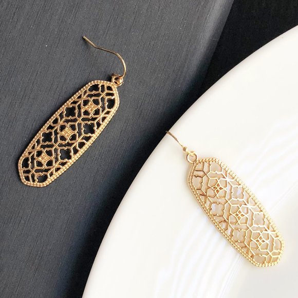 NEW Oval Filigree Earrings (gold) - Picture 1 of 7